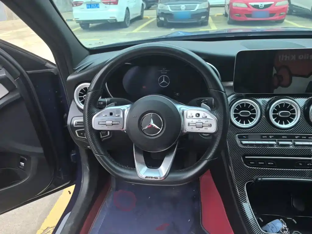Mercedes-Benz C-Class 2019 — фото 11