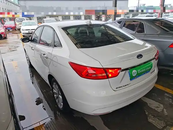Ford Escort 2016