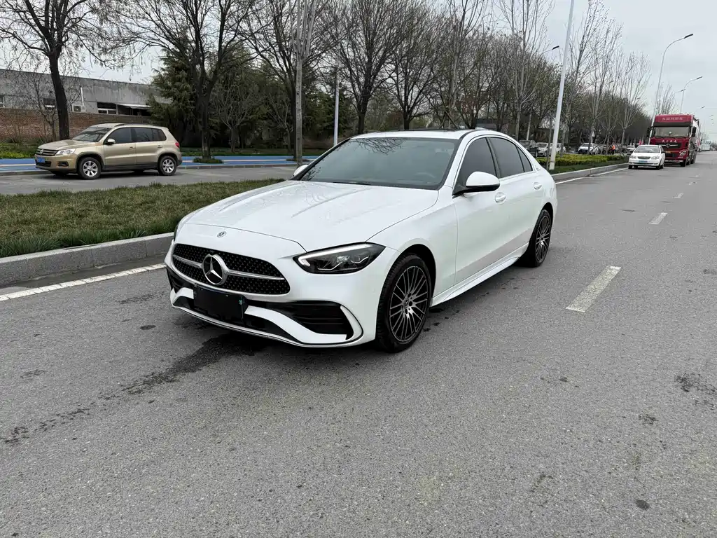 Mercedes-Benz C-Class 2023