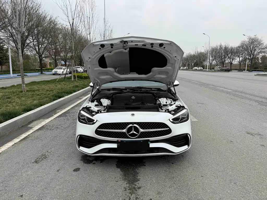Mercedes-Benz C-Class 2023 — фото 17