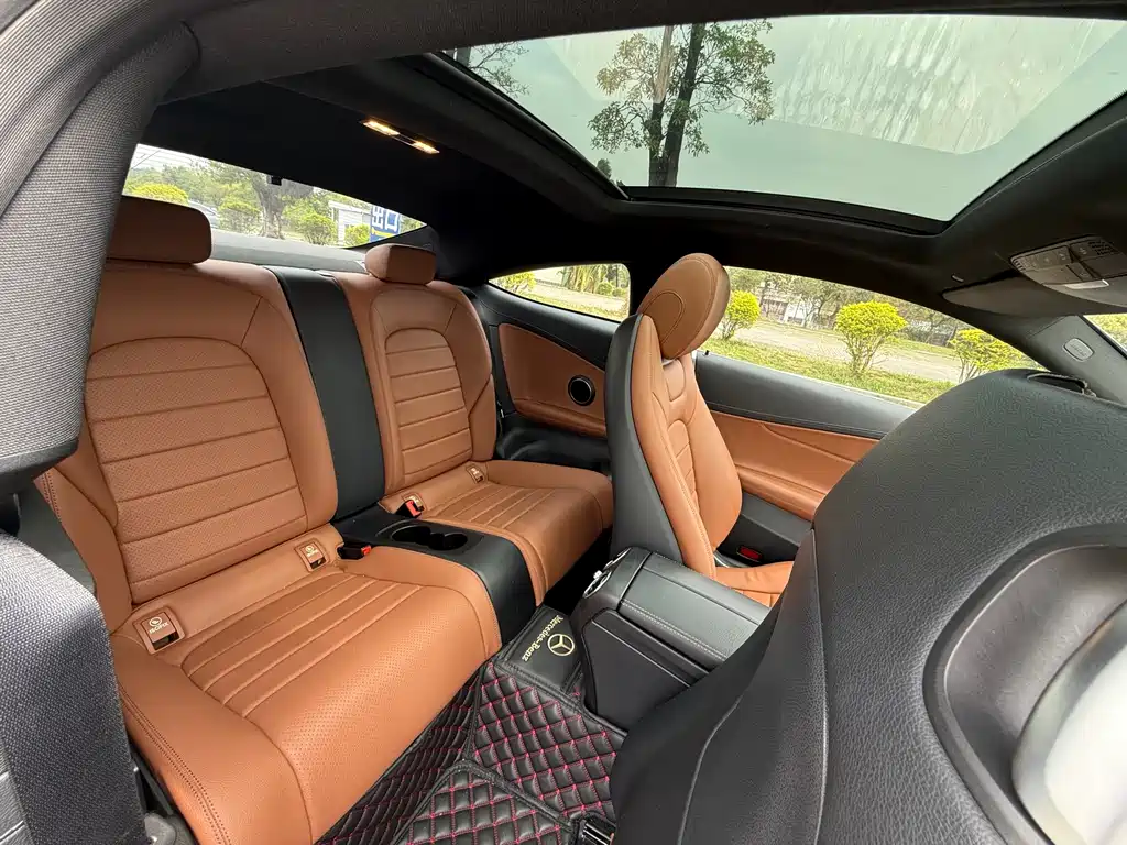 Mercedes-Benz C-Class 2019 — фото 16