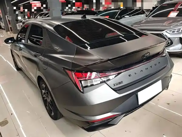 Hyundai Elantra 2023