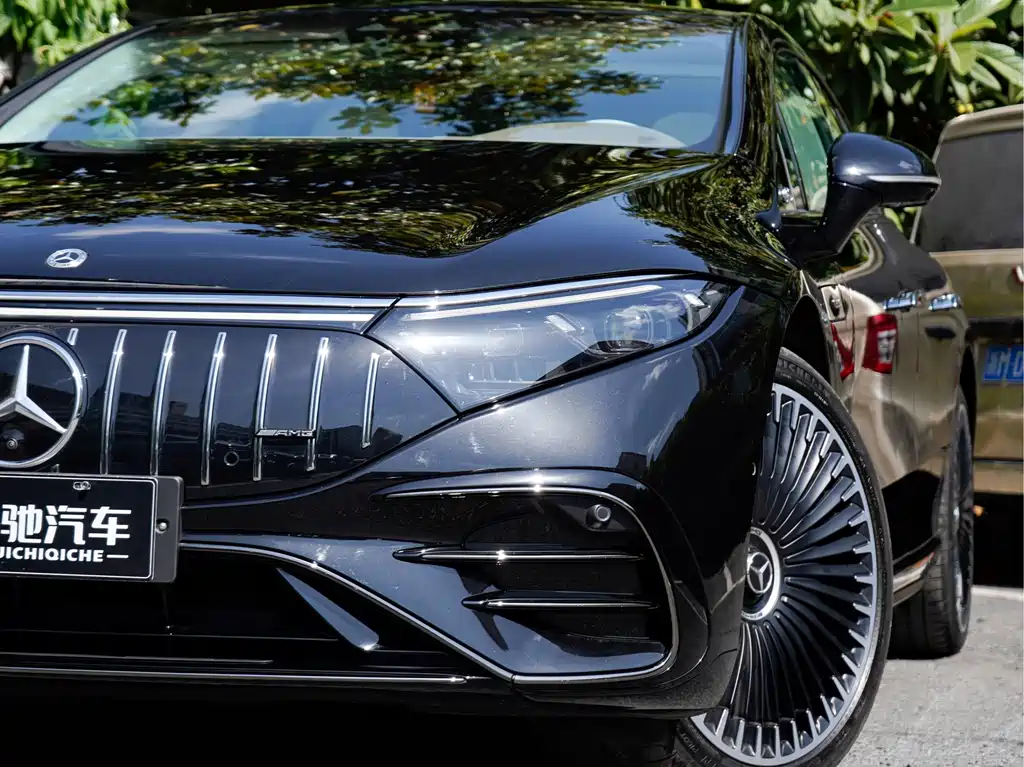 Mercedes-Benz EQS AMG 2025 — фото 8