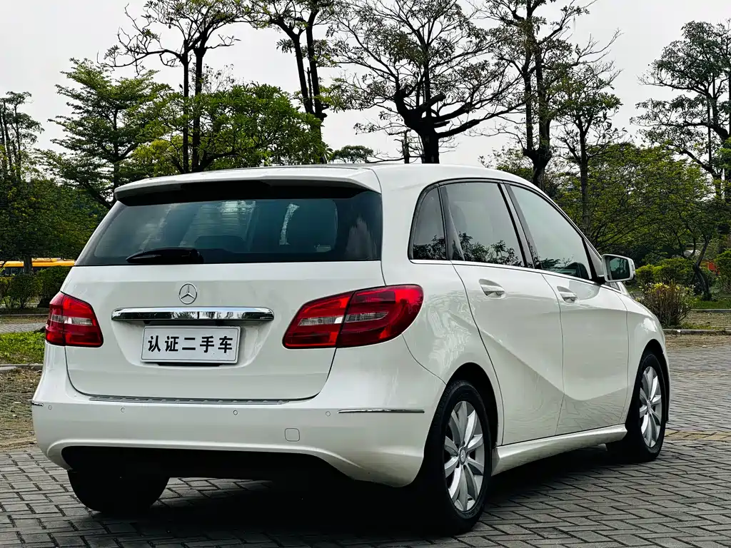 Mercedes-Benz B-Class 2012