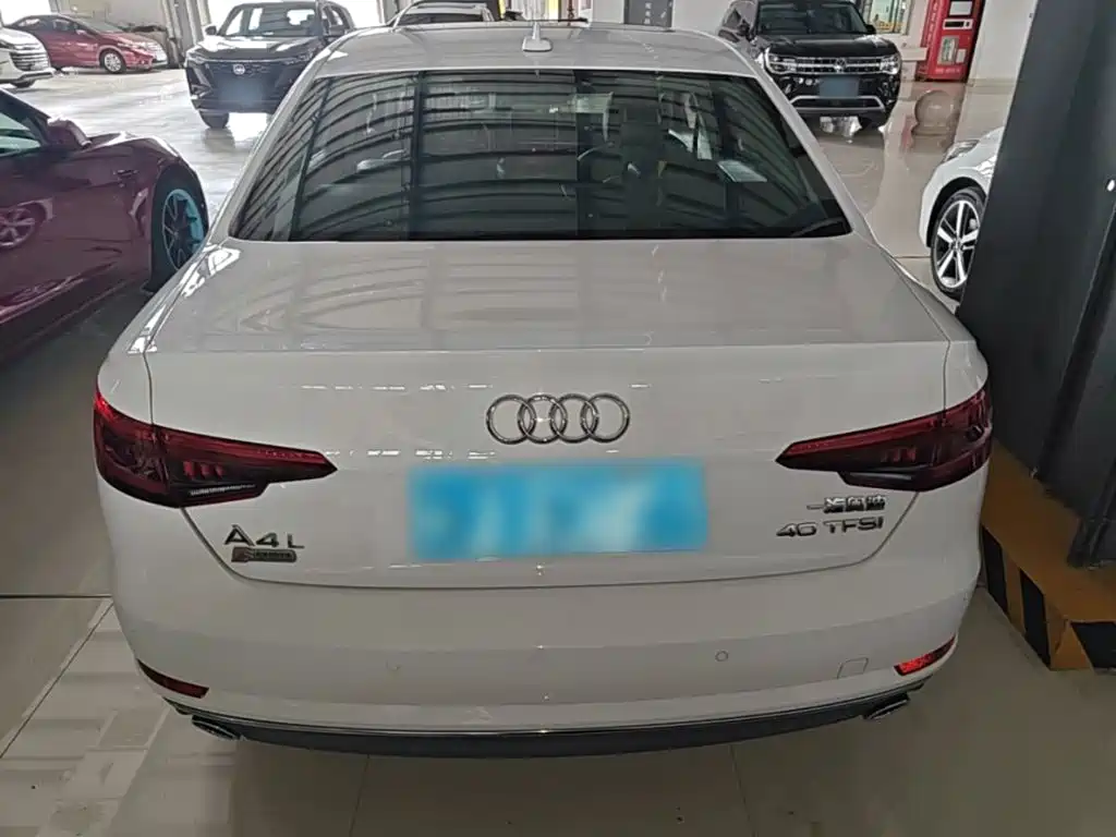 Audi A4L 2017
