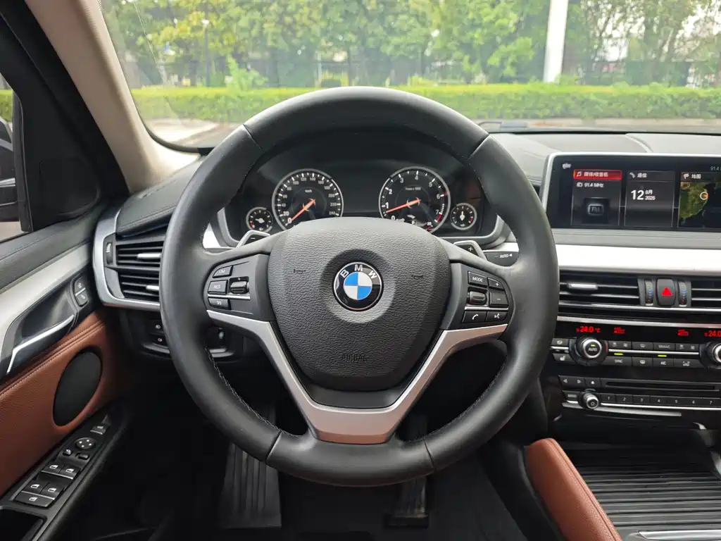 BMW X6 2018 — фото 10