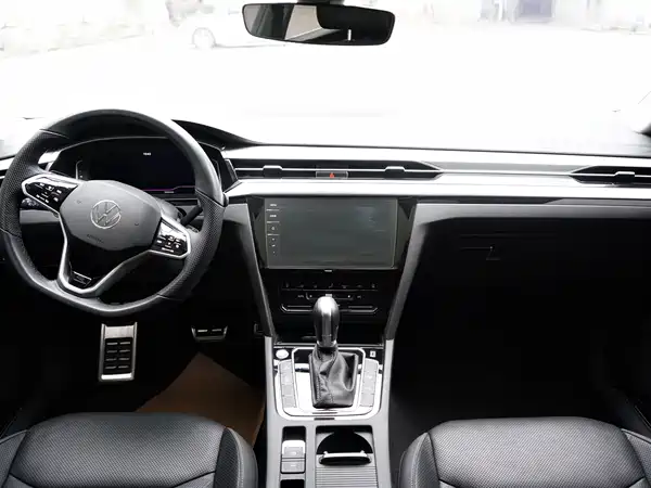 Volkswagen CC 2025
