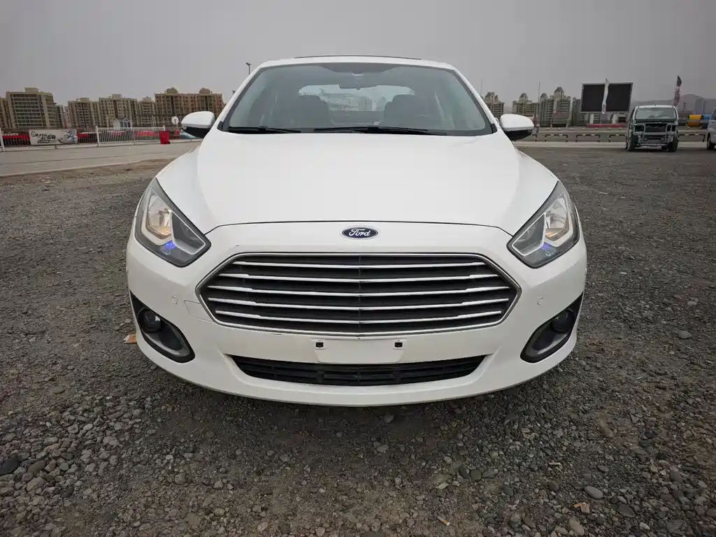 Ford Forrest 2017