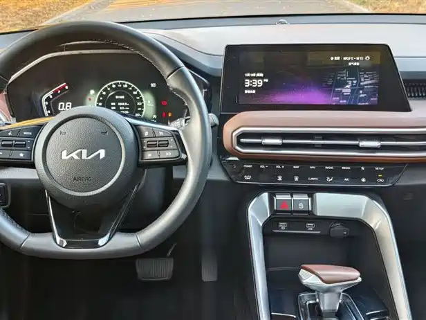 Kia Sportage 2022 — фото 21