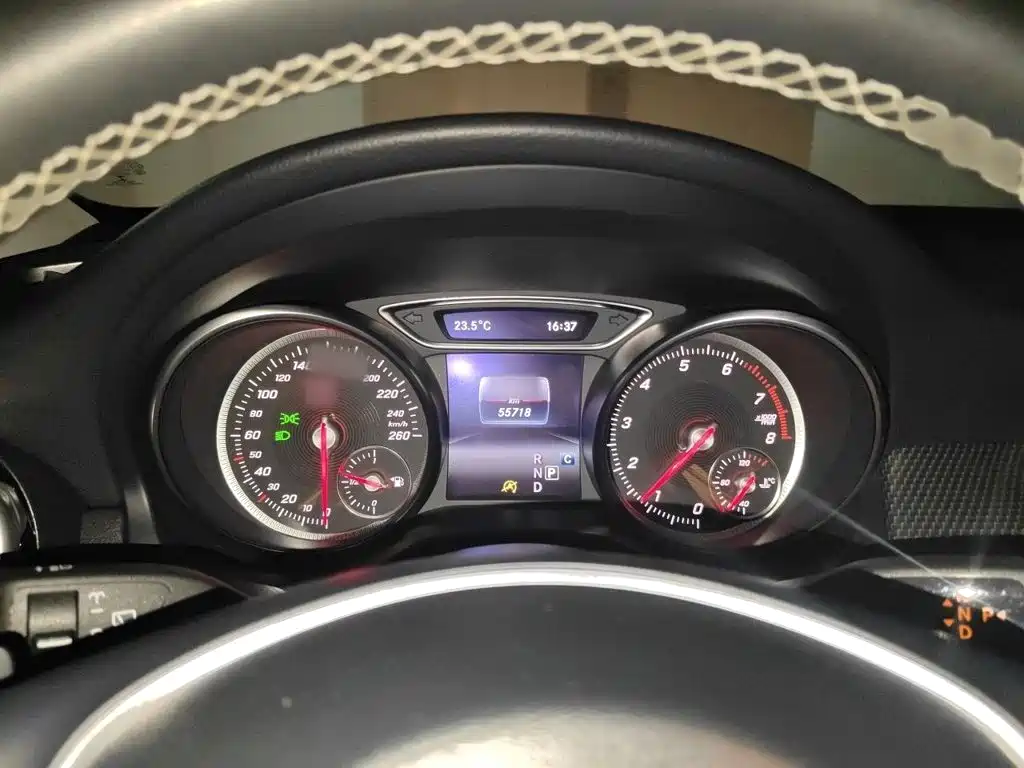 Mercedes-Benz GLA 2018 — фото 4