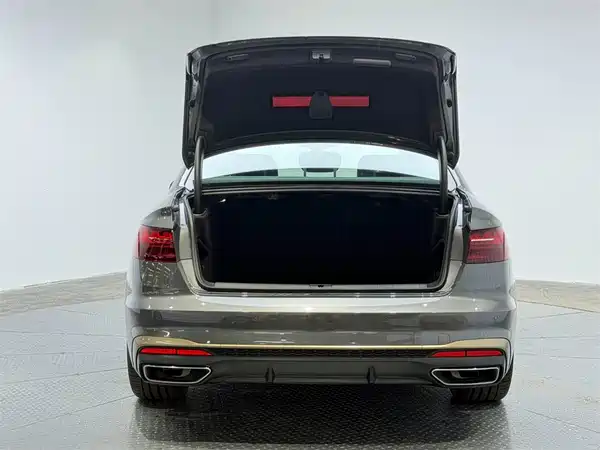 Audi A4L 2024