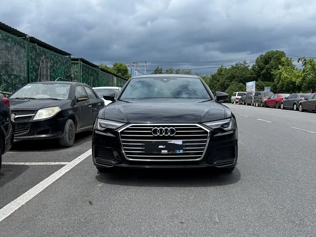 Audi A6L 2022