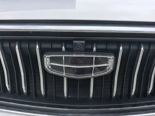Geely Emgrand 2023