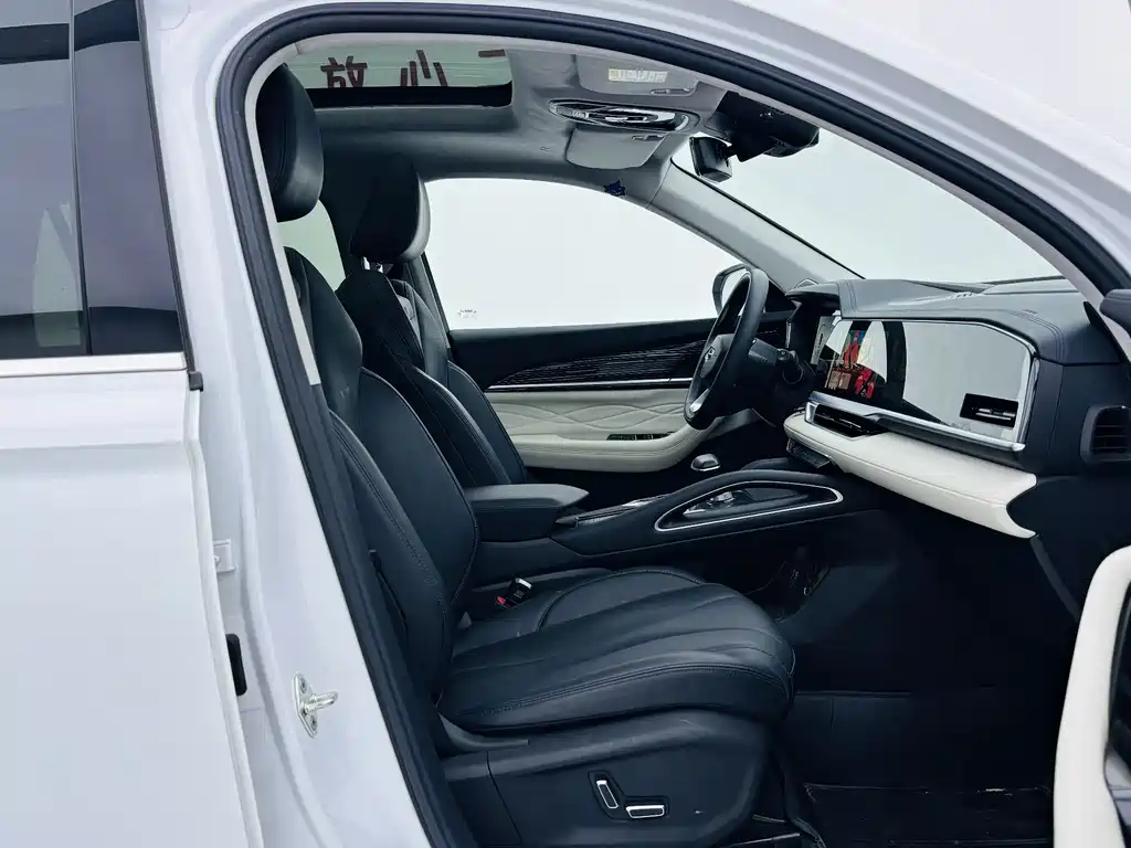Geely Xingyue L 2023 — фото 16