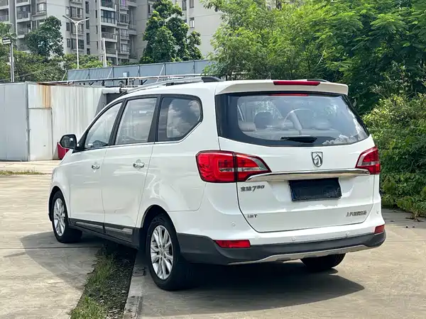 Baojun 730 2016