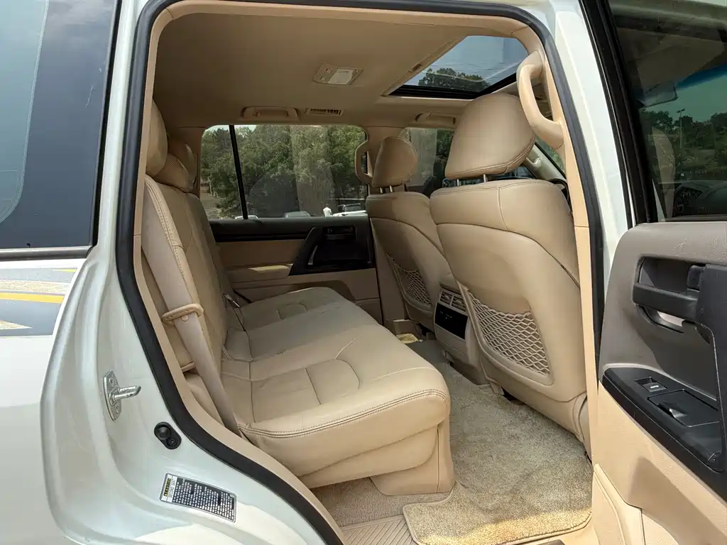 Toyota Land Cruiser 2014 — фото 14