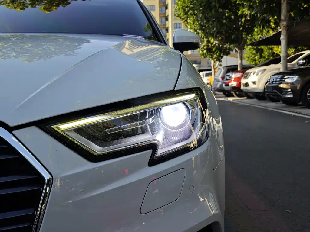 Audi A3 2018 — фото 10
