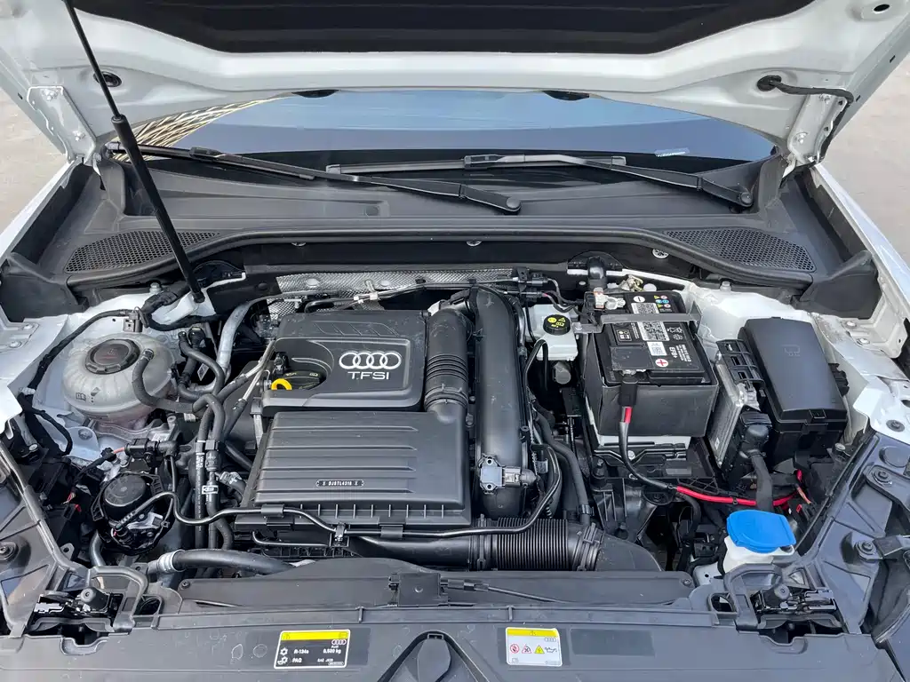 Audi Q2L 2023 — фото 14
