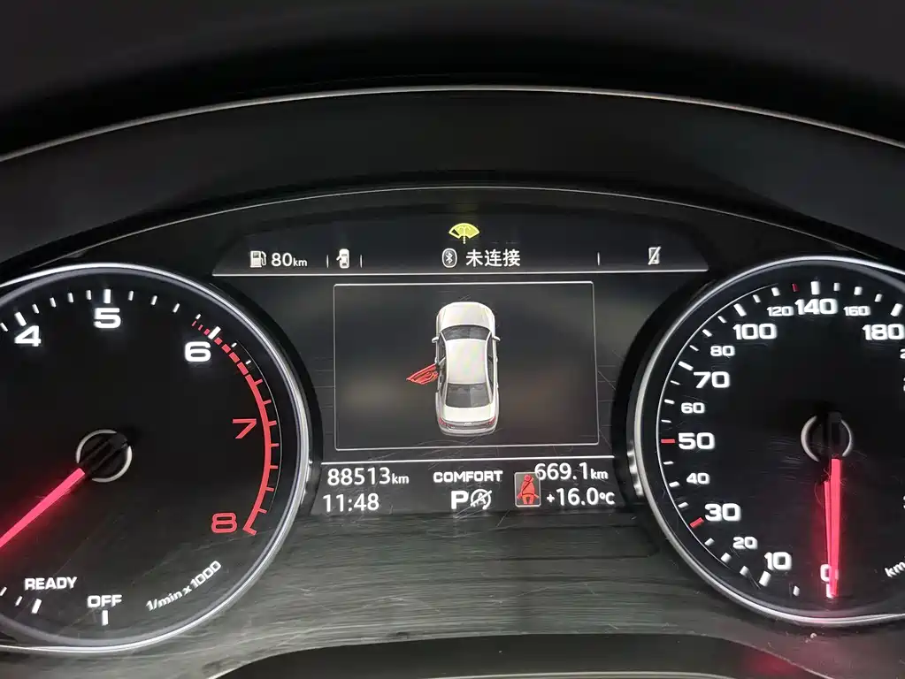 Audi A4L 2018 — фото 12