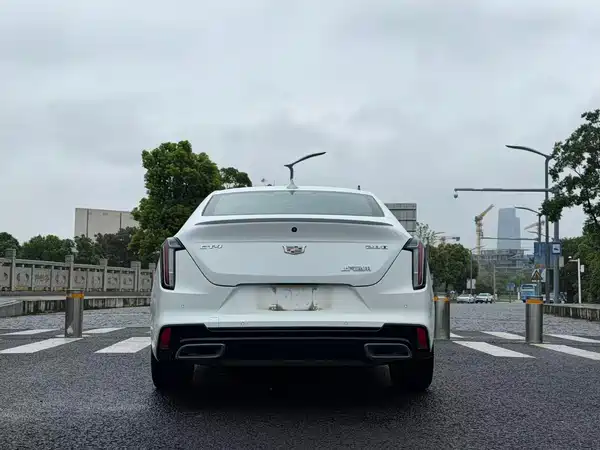 Cadillac CT4 2021