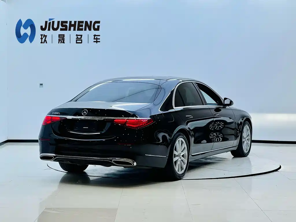 Mercedes-Benz S-Class 2024