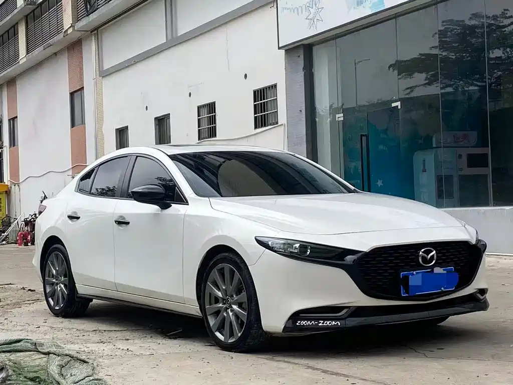 Mazda 3 Axela 2022