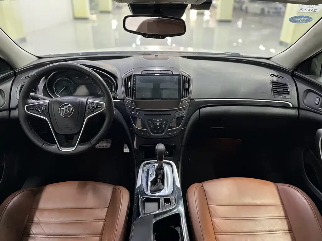Buick Regal 2015 — фото 12