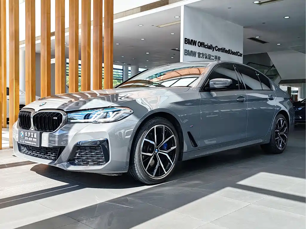 BMW 5 Series 2022