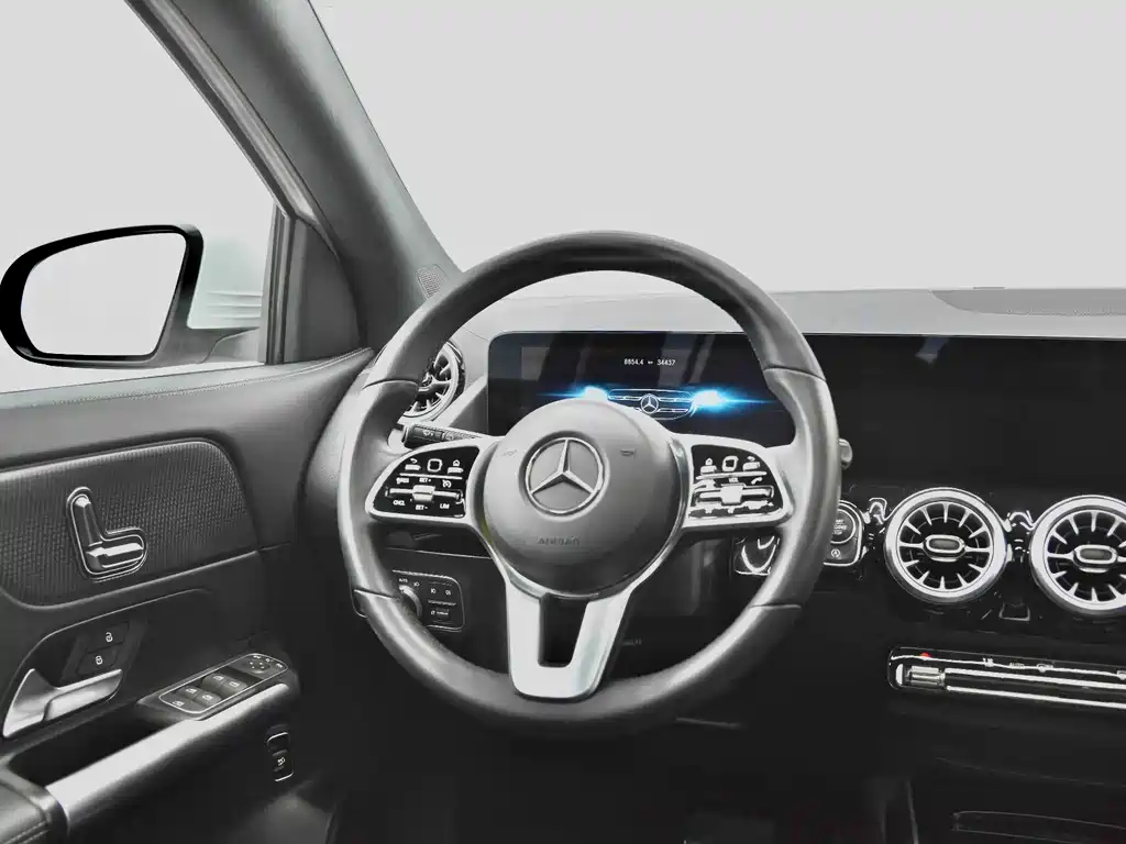 Mercedes-Benz GLA 2023 — фото 20