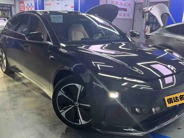 NIO ET5T 2024