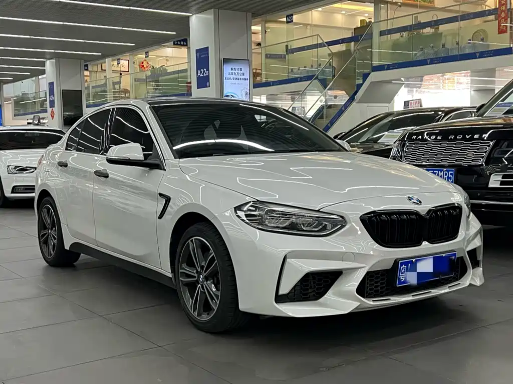 BMW 1 Series 2019 — фото 3