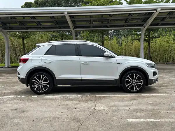 Volkswagen T-Roc 2023