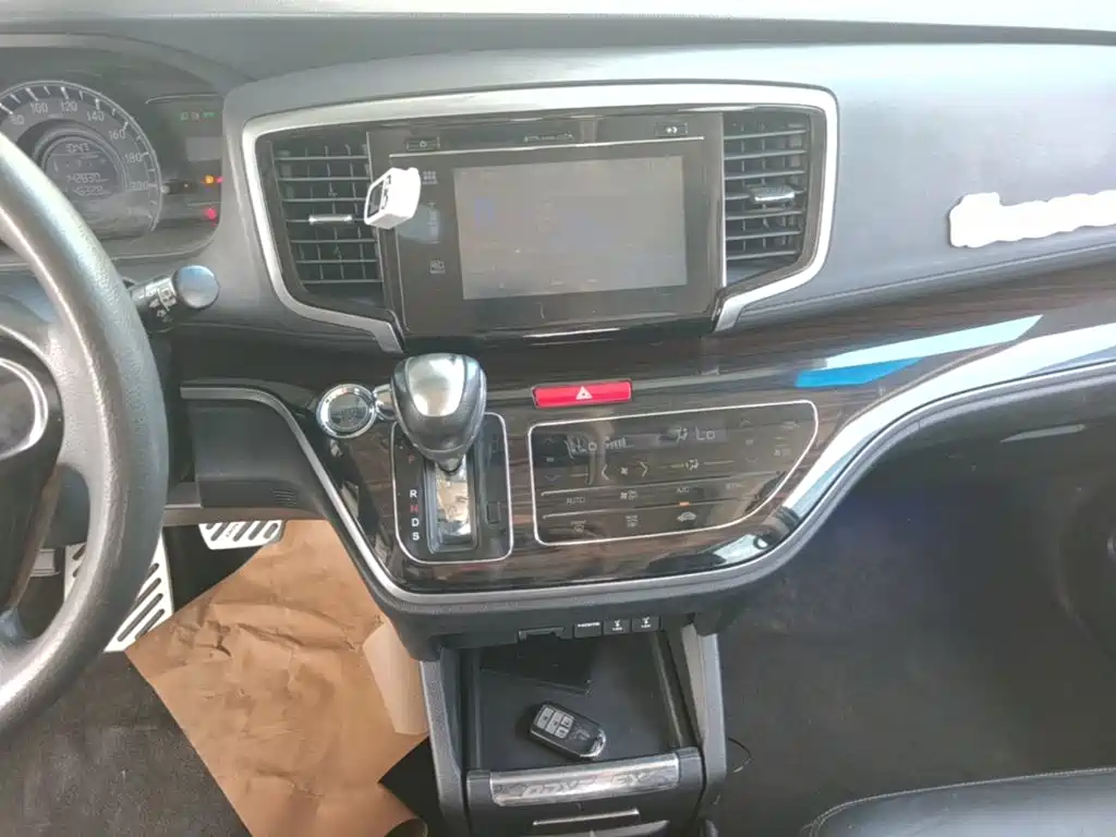 Honda Odyssey 2019 — фото 13