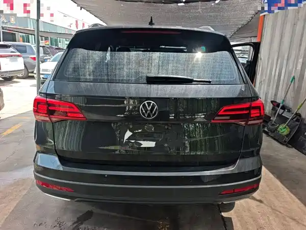 Volkswagen Tharu 2020