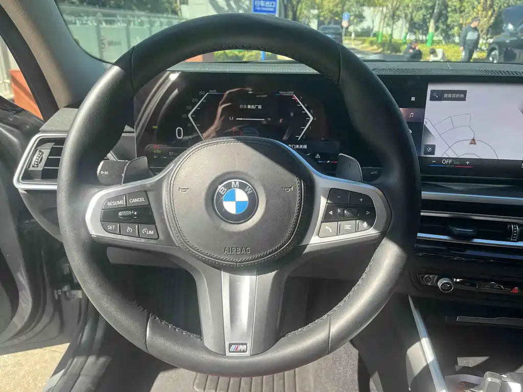 BMW 3 Series 2023 — фото 10