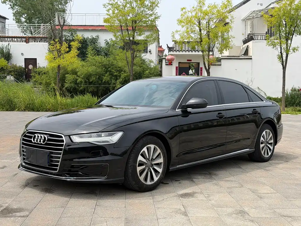 Audi A6L 2017 — фото 1