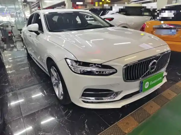 Volvo S90 2019
