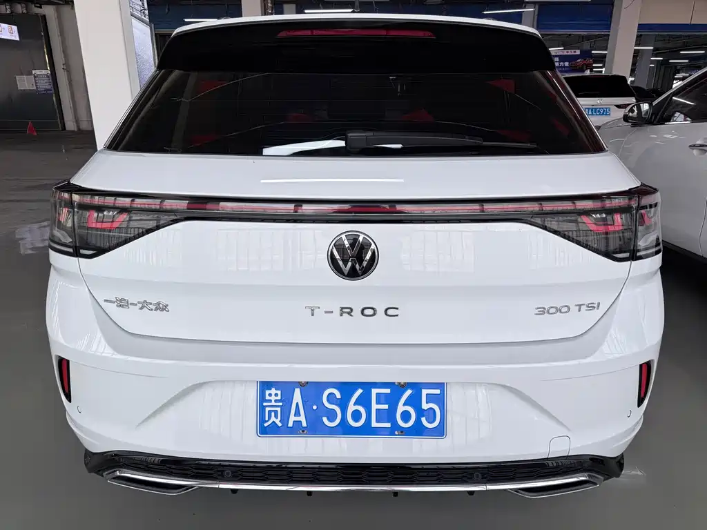 Volkswagen T-Roc 2023 — фото 18