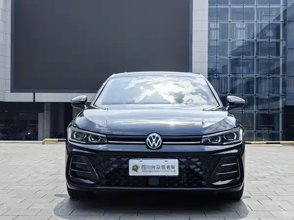 Volkswagen Passat 2025