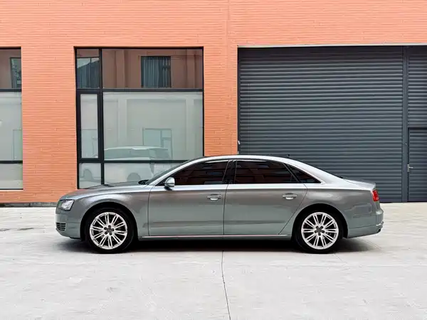 Audi A8 2013