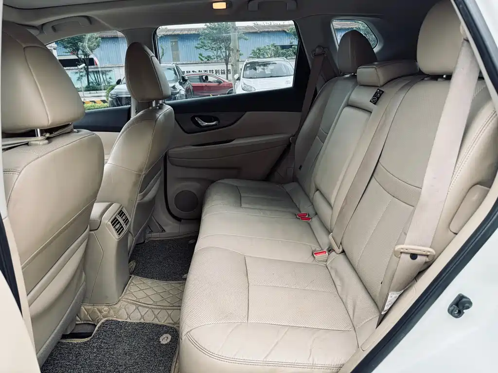 Nissan X-Trail 2015 — фото 18