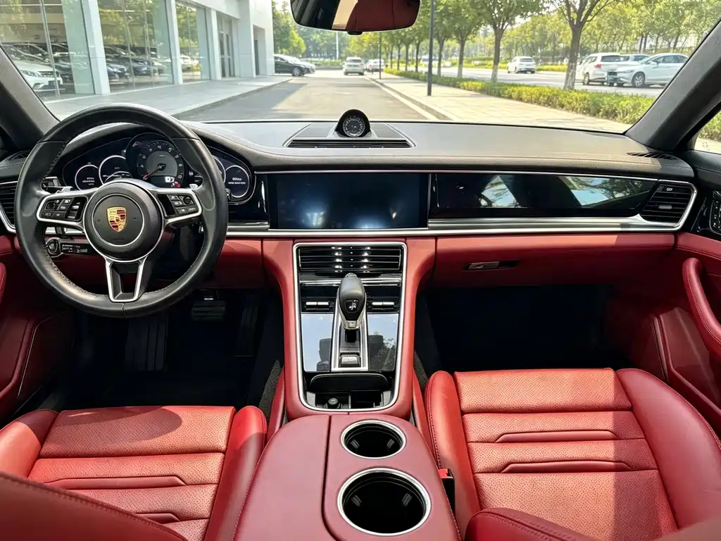 Porsche Panamera 2017 — фото 7