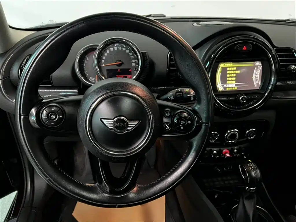 MINI Clubman 2016 — фото 25