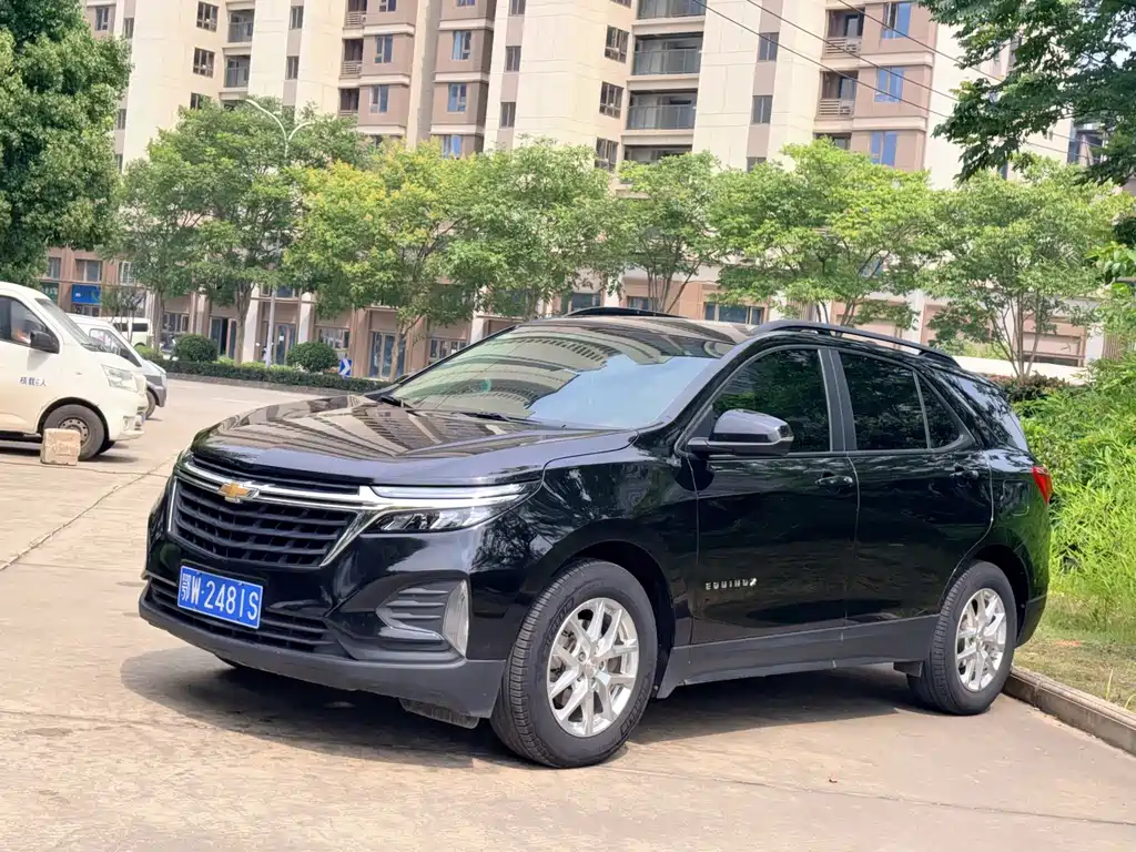 Chevrolet Equinox 2021 — фото 1