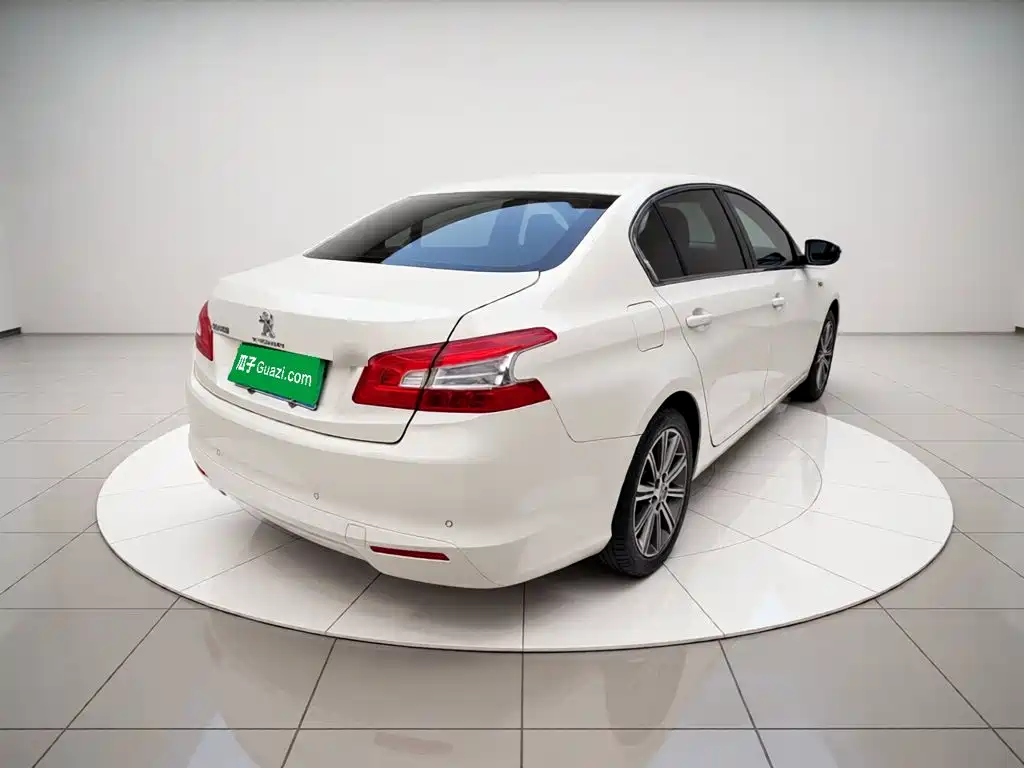 Peugeot 408 2016