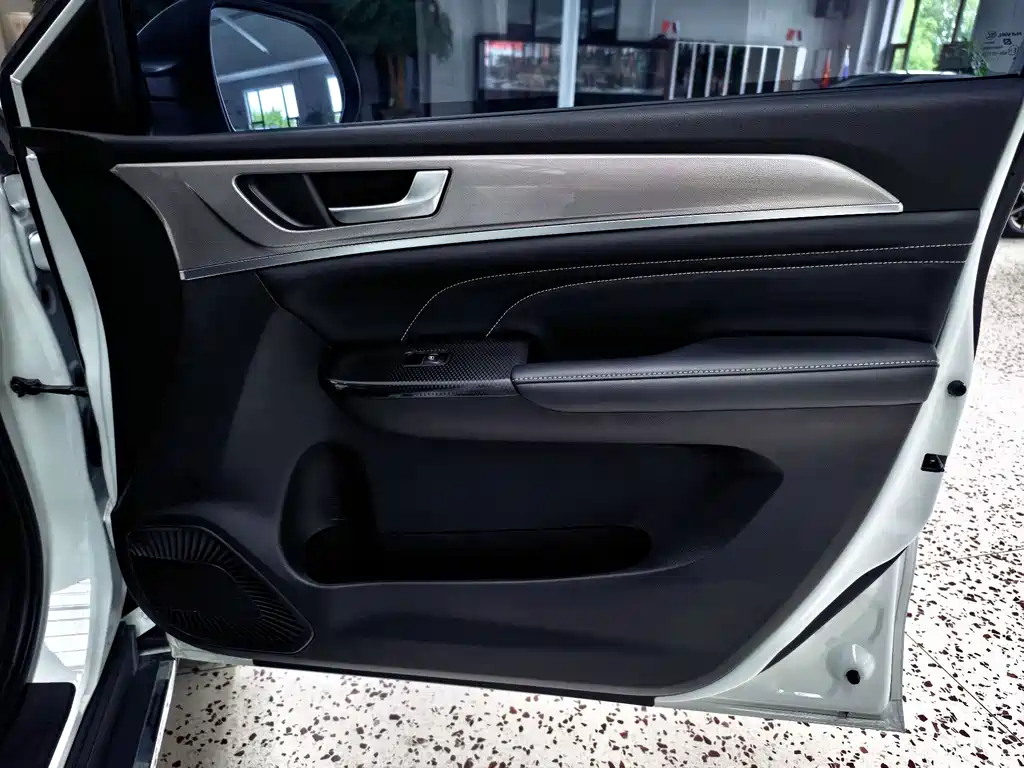 Haval M6 2022 — фото 10