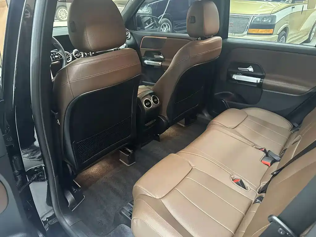 Mercedes-Benz GLB 2021 — фото 10