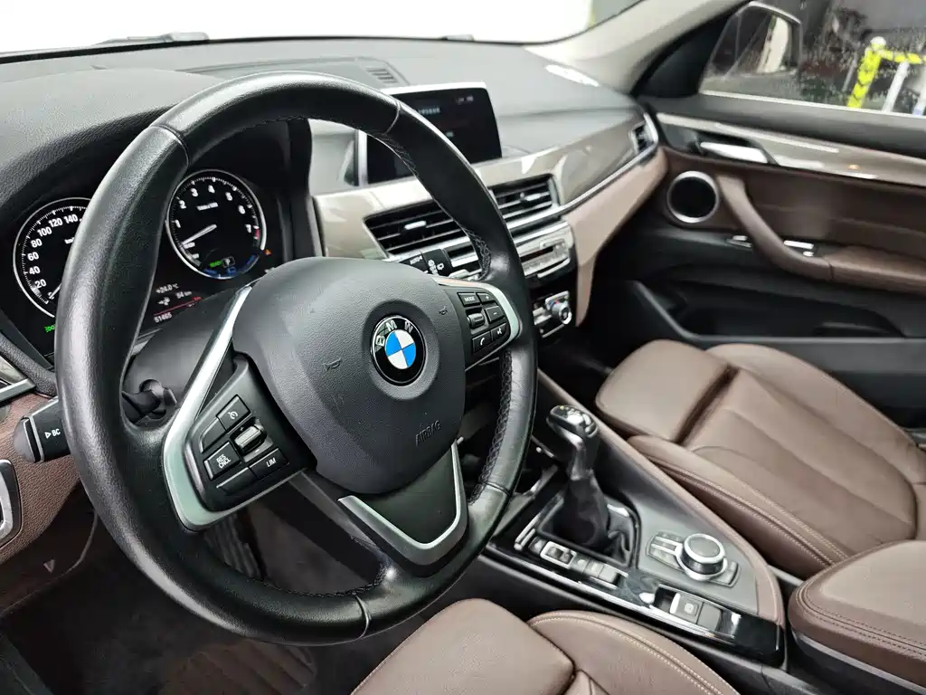 BMW X1 New Energy 2018 — фото 8