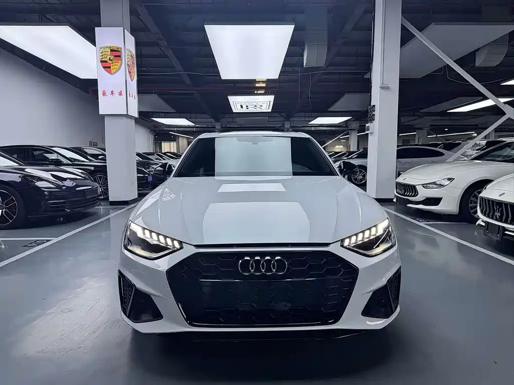 Audi A4L 2025