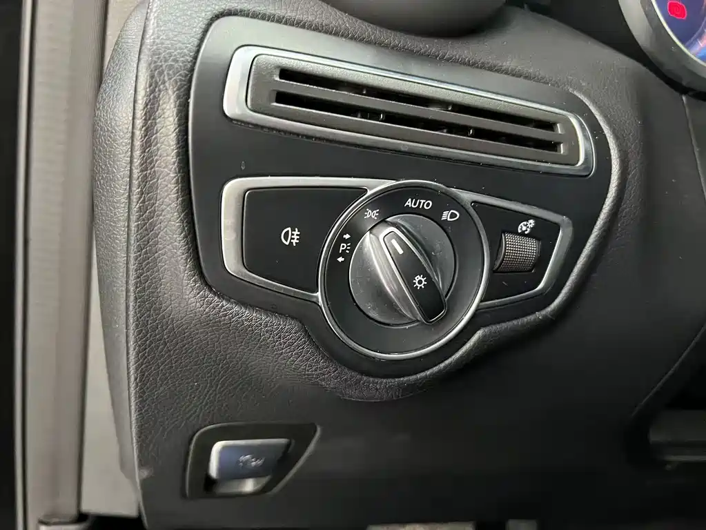 Mercedes-Benz GLC 2022 — фото 19